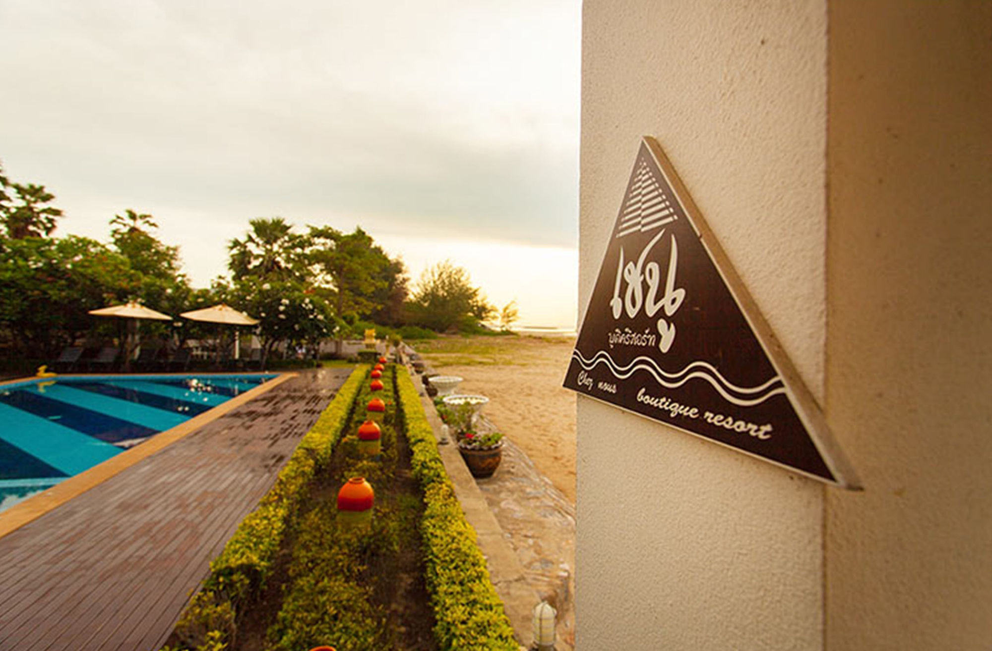 Chez Nous Boutique Resort Haad Chao Samran Dış mekan fotoğraf